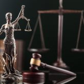 Кому може знадобитися адвокат у кримінальних справах?